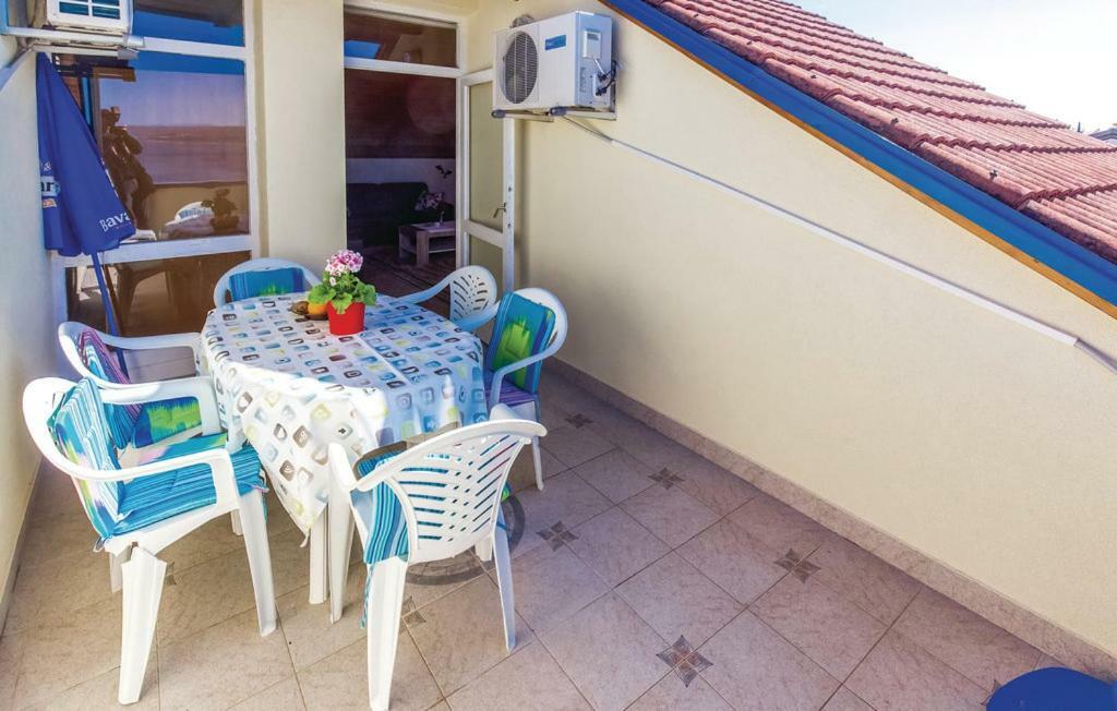 Apartments Karla 크리크베니카 외부 사진